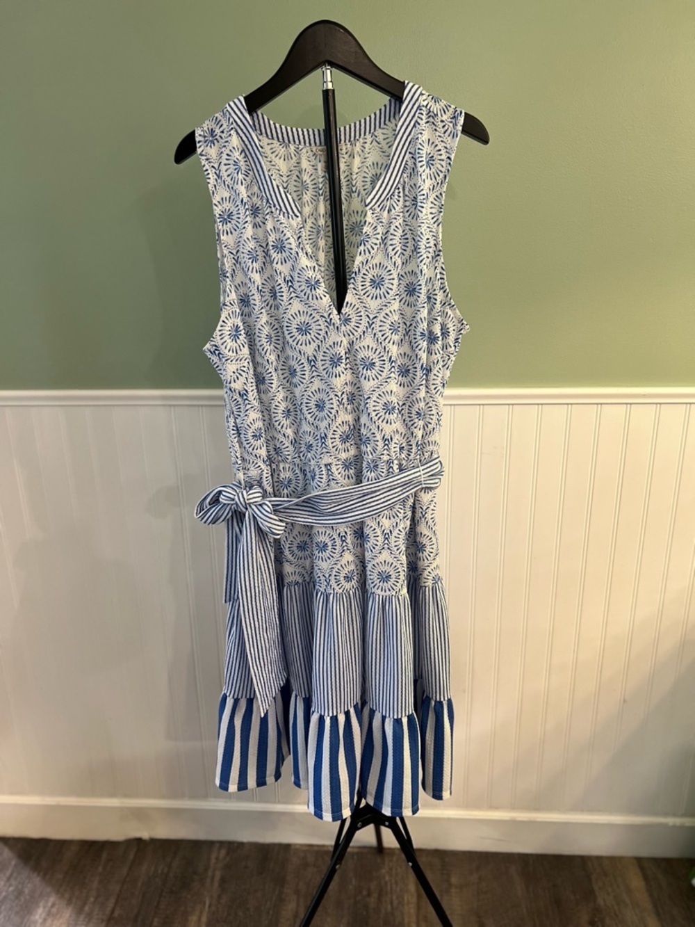 Cato Blue & White Sleeveless Patterned Tie-Waist Midi Dress